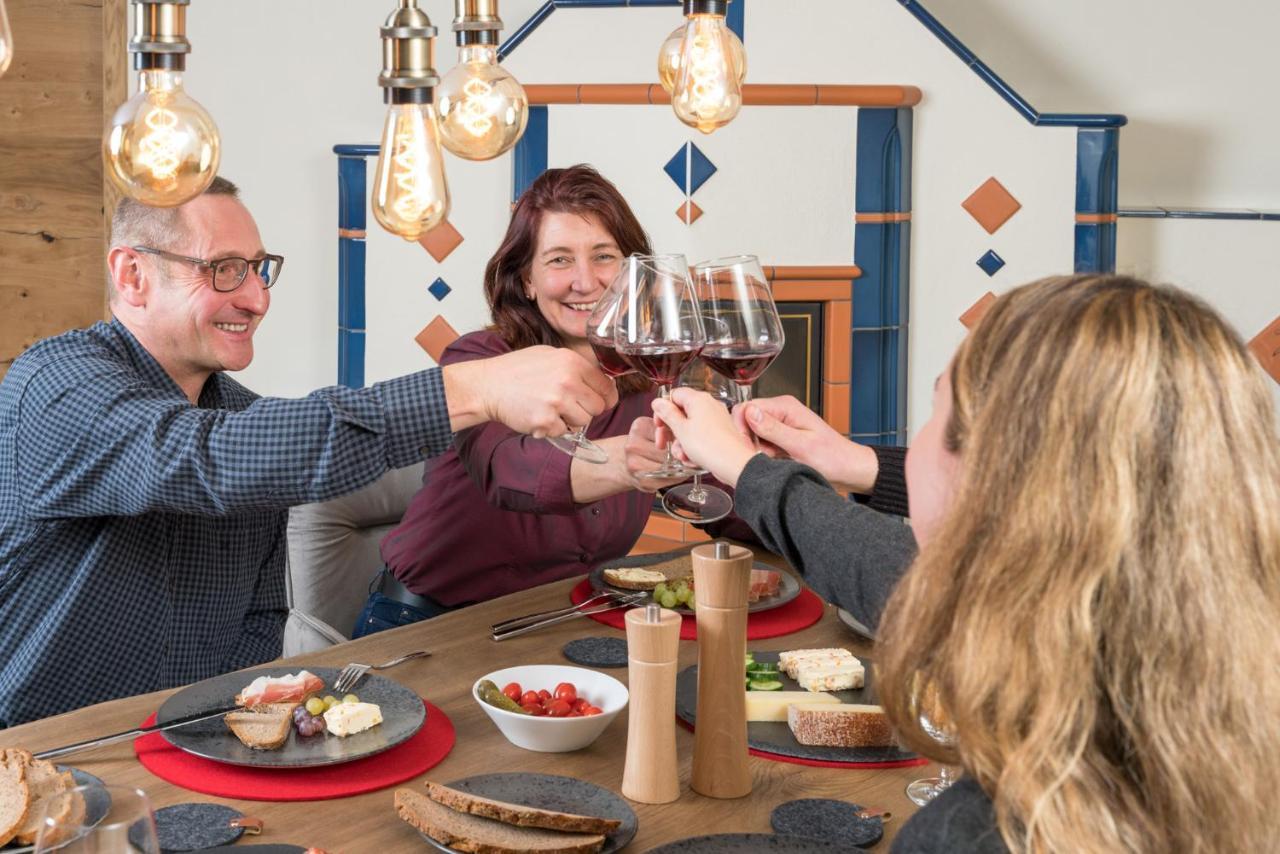 Chalet-Ferienwohnung Aehrenglueck, 70 Qm, Wellness/Fitness/Sauna - Bergroedelhof Feilitzsch エクステリア 写真